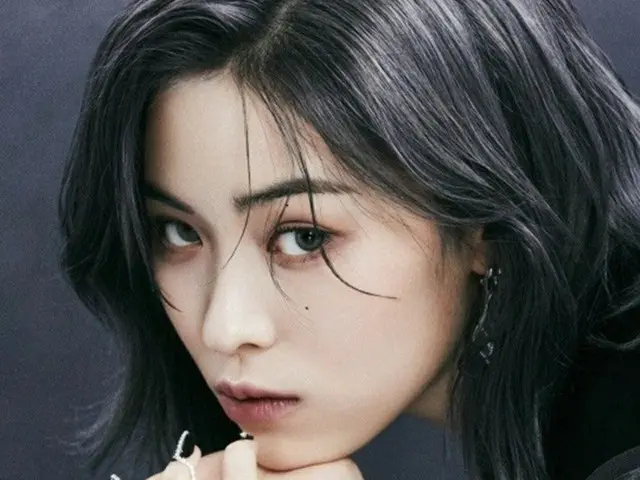「ITZY」リュジンがニューミニアルバム「CHESHIRE」の個人ティーザーで、ガールクラッシュな魅力を披露した。（画像提供:wowkorea）