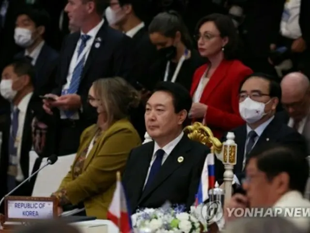 東アジア首脳会議に出席した尹大統領＝１３日、プノンペン（聯合ニュース）