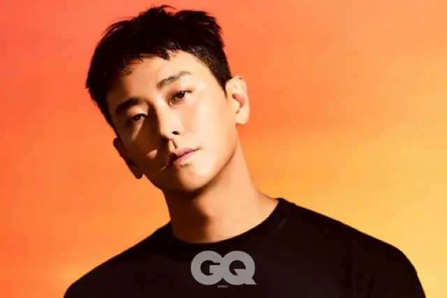 俳優チュ・ジフン、やはり“グラビアのプロ”そのもの…オーラ漂うビジュアルを発散（画像提供:wowkorea）
