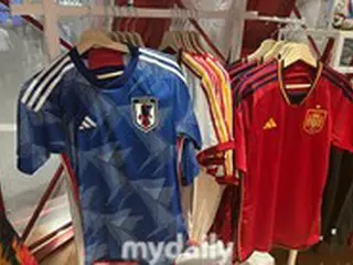 ＜カタールW杯＞日本やサウジのユニは見かけるのに…カタールで見つけられない「韓国ユニ」