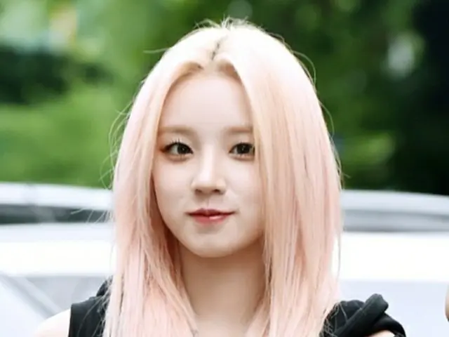 (G)I-DLE I FEEL 一直娯 中華 上海　当選者　限定　ウギ rectangle_large_type_2_25ca9ef