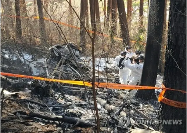 ヘリの墜落現場＝２７日、襄陽（聯合ニュース）