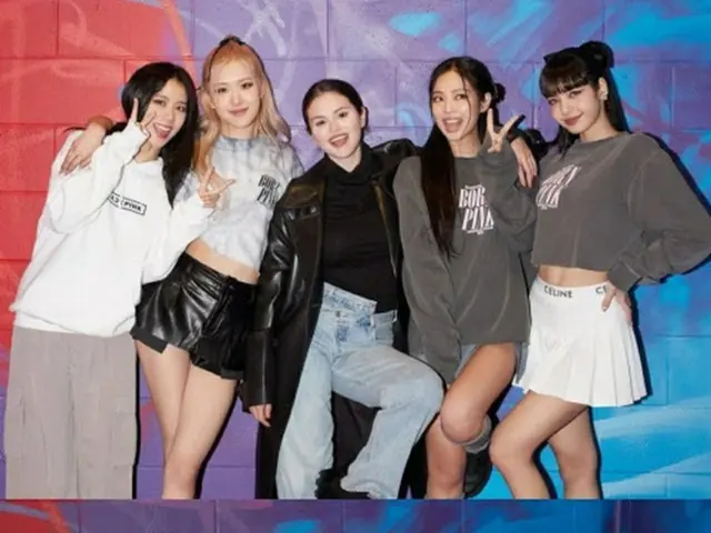 「BLACKPINK」、セレーナ・ゴメスと団体ショット…2020年コラボレーションの縁（画像提供:wowkorea）