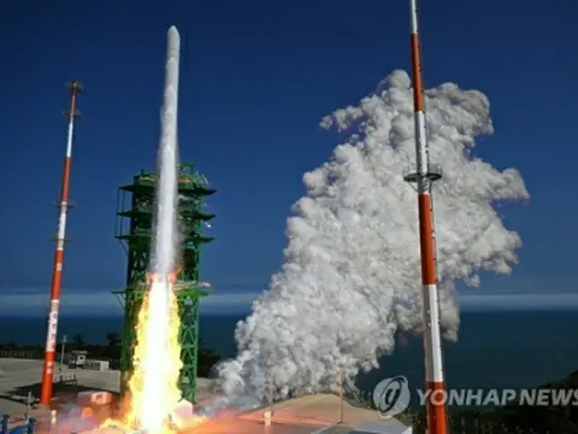 打ち上げられる国産ロケット「ヌリ」（写真共同取材団、資料写真）＝（聯合ニュース）