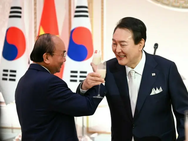 尹大統領、ベトナム首脳とラブショット…初の国賓歓迎会は迎賓館で＝韓国（画像提供:wowkorea）