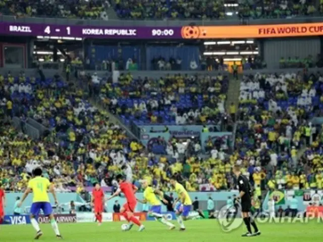 ドーハの974競技場で行われた決勝トーナメント1回戦の韓国―ブラジル戦＝5日、ドーハ（聯合ニュース）