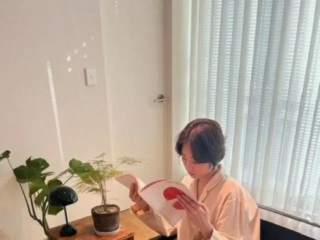 女優イ・ヨニ、一緒に過ごす日常はこんな感じ？パジャマ姿でもこんなに美しい新妻の姿（画像提供:wowkorea）