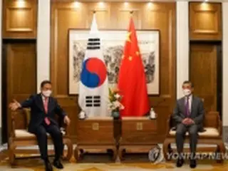 韓中外相がテレビ会談　両国関係・北朝鮮問題など議論