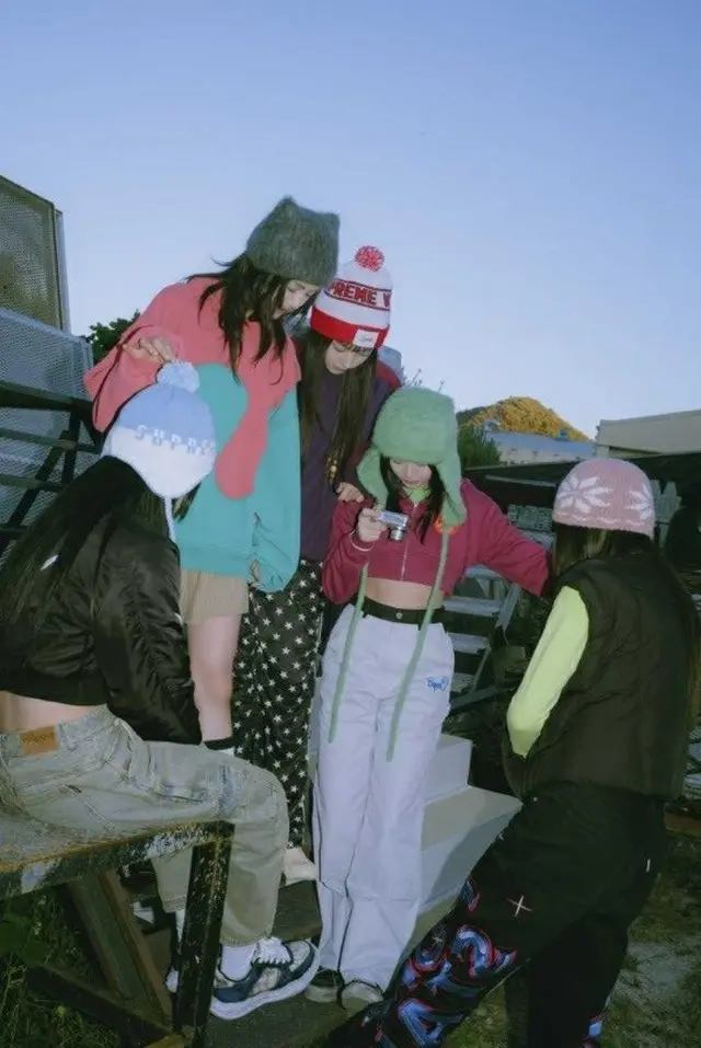 「NewJeans」、シングルアルバム「OMG」に「イルカ誘拐団」・The Black Skirts ・OOHYOとコラボ…ミンジ「Ditto」作詞で参加（画像提供:wowkorea）