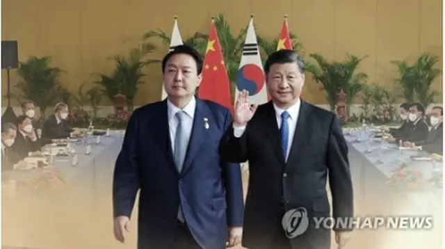 尹大統領（左）と習主席（コラージュ）＝（聯合ニュースＴＶ）