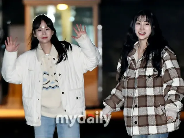 「KARA」ハン・スンヨン＆ニコル＆ギュリ、ファンに明るく手を振ってあいさつ（画像提供:wowkorea）