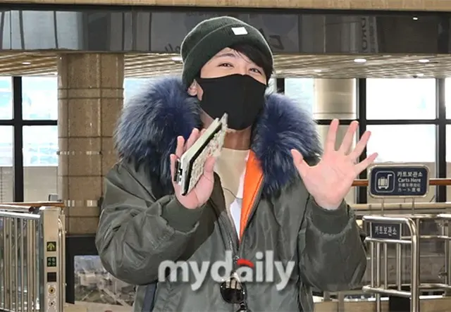 イ・ホンギ（FTISLAND）、日本に向けて出国…「頬ハート以外はなんでもやります」（画像提供:wowkorea）