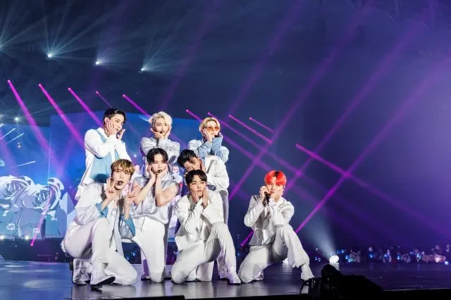 【公演レポ】「ATEEZ」、寒さも吹っ飛ぶ熱いライブで3万人のファンを魅了！