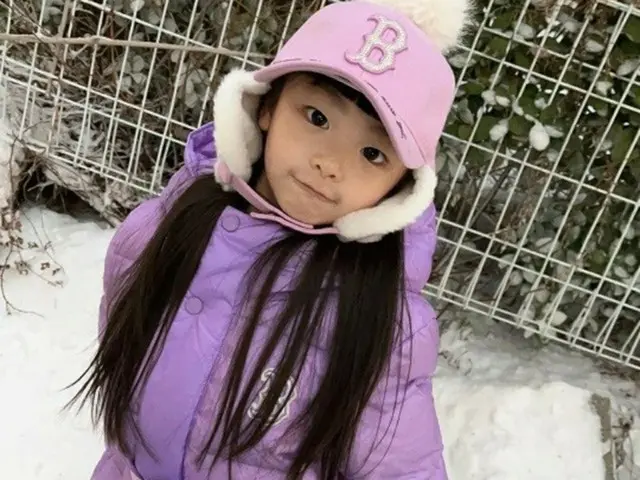 ムン・ヒジュン（H.O.T.）、ソユル（元CRAYON POP）夫妻の娘ジェムジェムちゃんの近況が伝えられた。（画像提供:wowkorea）