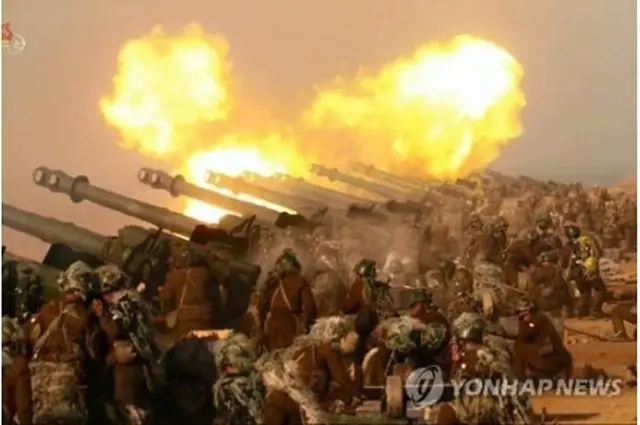 ２０２０年３月２１日、朝鮮中央テレビが公開した砲撃訓練の様子（朝鮮中央テレビの画像から）＝（聯合ニュース）≪転載・転用禁止≫