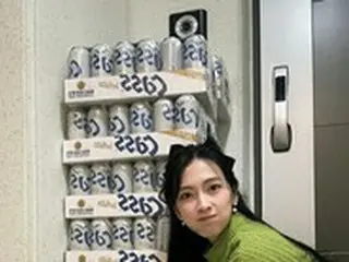 「KARA」ジヨン、大量のビールをプレゼントされて満面の笑み