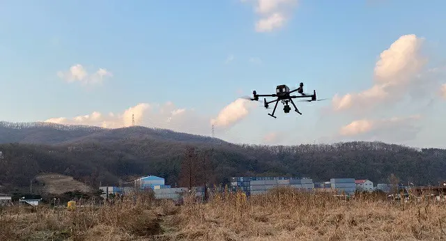 韓国の龍仁市は農業地域一帯にドローンを飛ばし、地上で確認しづらい不法焼却行為などを把握する方針である（画像提供:wowkorea）