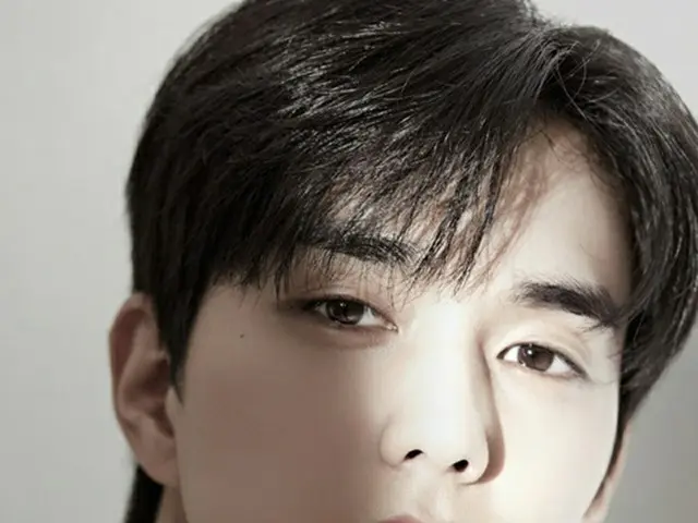 俳優ユ・スンホ、新たなプロフィール公開＝深いまなざしが伝える男性美（画像提供:wowkorea）