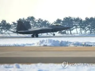 ４年半ぶり韓国展開の米Ｆ２２戦闘機　天候不良で帰還＝合同訓練中止
