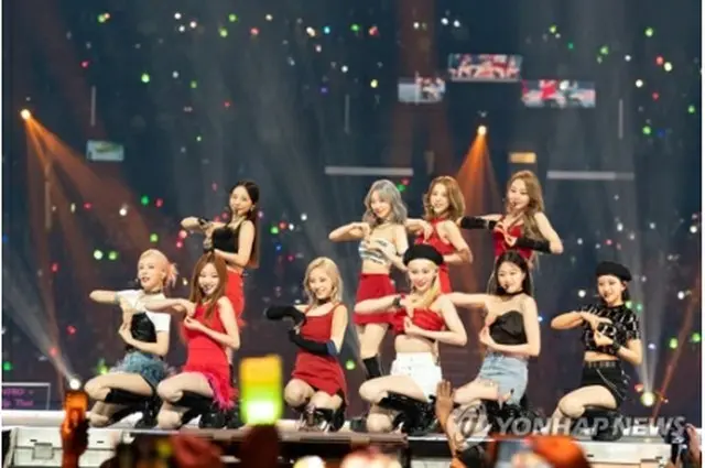 今年８月、米ロサンゼルスで開催された「ＫＣＯＮ　２０２２　ＬＡ」に出演したときの今月の少女（ＣＪ　ＥＮＭ提供）＝（聯合ニュース）≪転載・転用禁止≫