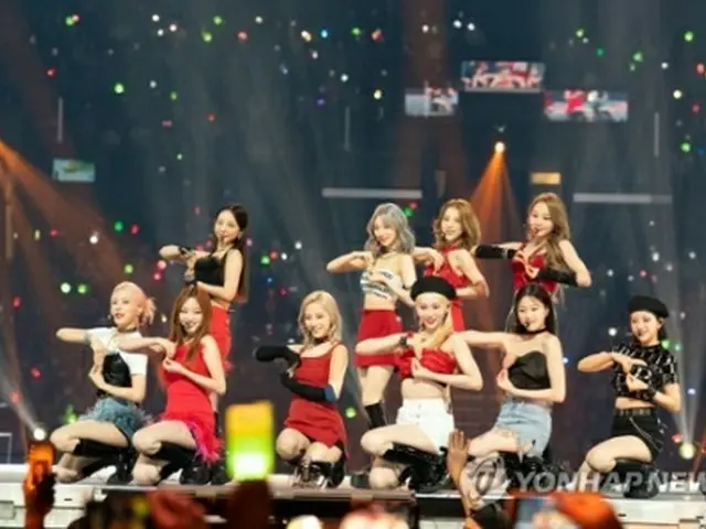 今年８月、米ロサンゼルスで開催された「ＫＣＯＮ　２０２２　ＬＡ」に出演したときの今月の少女（ＣＪ　ＥＮＭ提供）＝（聯合ニュース）≪転載・転用禁止≫