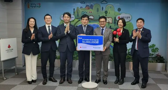 韓国記者協会、「愛の実」に1,000万ウォン寄付（画像提供:wowkorea）