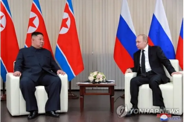 ２０１９年に会談した金正恩（キム・ジョンウン）国務委員長（朝鮮労働党総書記・左）とプーチン大統領＝（朝鮮中央通信＝聯合ニュース）≪転載・転用禁止≫