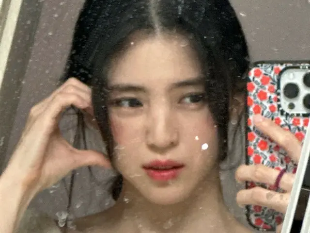 女優ハン・ソヒ、ホコリっぽい鏡の前で顔をしかめてもこの美貌（画像提供:wowkorea）