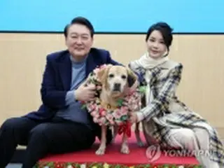 尹大統領　引退した盲導犬引き取る＝公邸の１１匹目の家族に