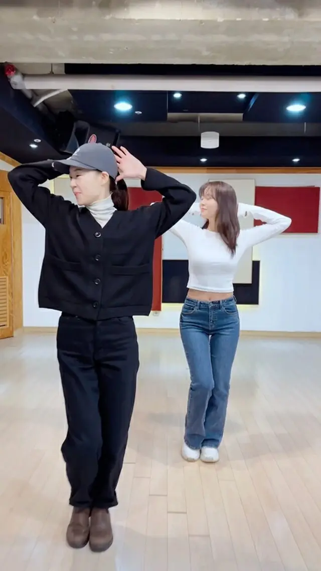 「KARA」ハン・スンヨンが「WHEN I MOVE」チャレンジ動画を投稿した。（画像提供:wowkorea）
