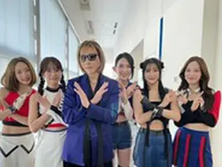 「KARA」、YOSHIKIと“X”ポーズで認証ショット…「会えて光栄でした」