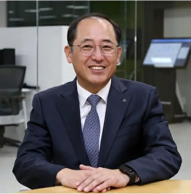 ハン・・ヨング新頭取（新韓金融持ち株会社提供）＝（聯合ニュース）≪転載・転用禁止≫
