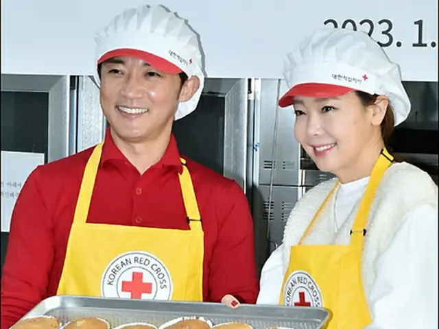 ソ・ユジン＆アン・ジェウク…「愛のパン分かち合い奉仕活動…共にしましょう」（画像提供:wowkorea）