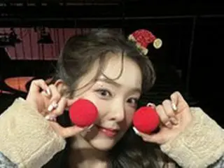 アイリーン（Red Velvet）、ラブリーなオフショルダー衣装で“妖精ビジュアル”披露