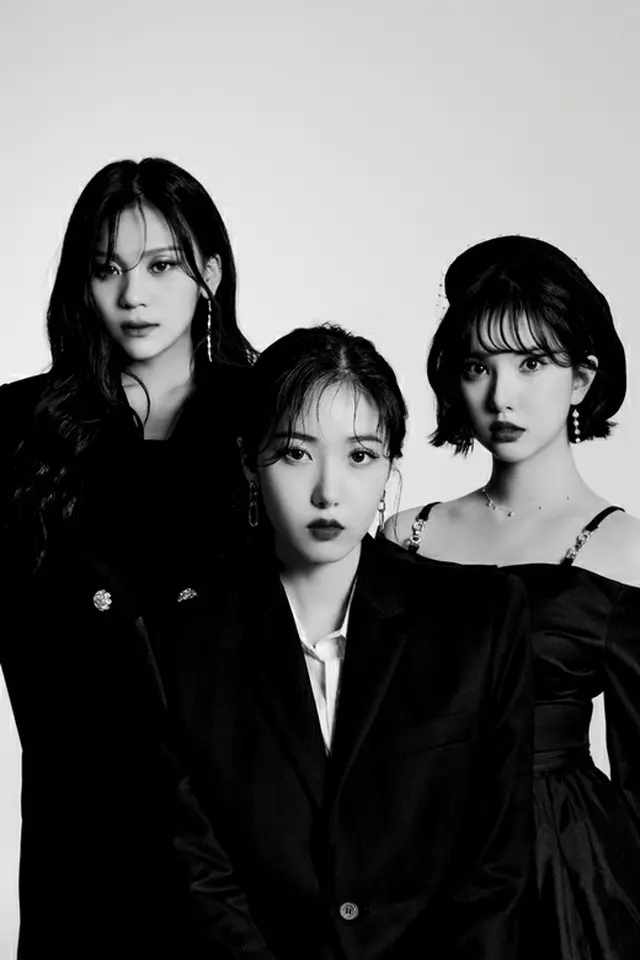 【公式】ウナ＆シンビ＆オムジが帰ってくる！「VIVIZ」、1月末カムバックへ（画像提供:wowkorea）
