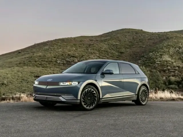 現代自動車の電気自動車（EV）「アイオニック5」。現代自動車グループが開発したEV専用プラットフォーム（車台）を用いている（HMA提供）＝（聯合ニュース）≪転載・転用禁止≫