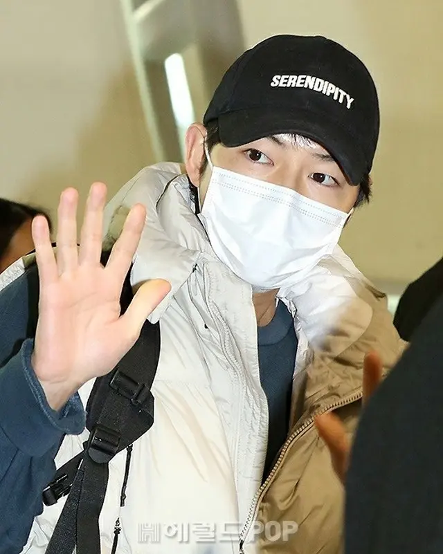 俳優ソン・ジュンギ。5日午前、仁川空港。（画像提供:wowkorea）