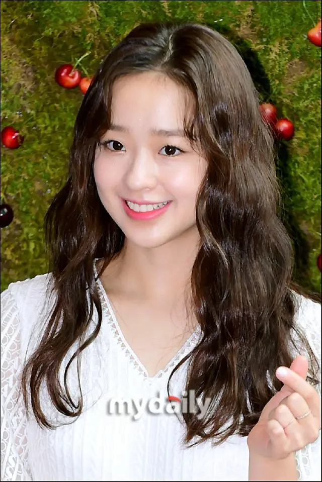 元新体操韓国代表ソン・ヨンジェ、腹筋を大胆に披露…イ・ミンジョンも絶賛（画像提供:wowkorea）