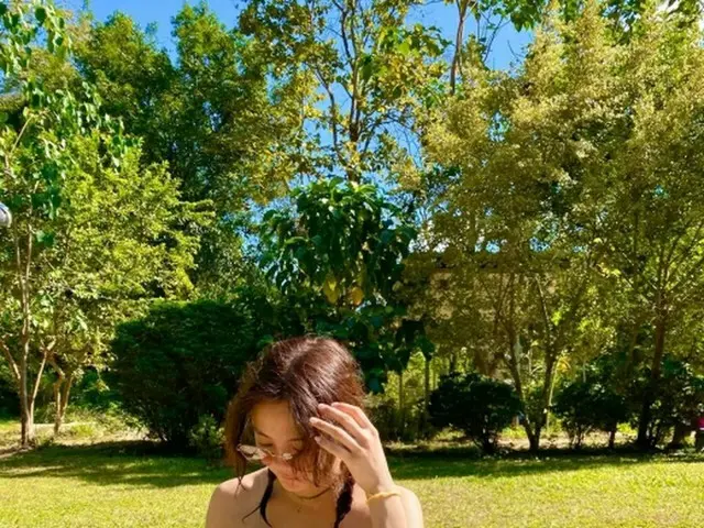 女優コ・ウナ、公園でもビキニの大胆な姿…「12kg減量＆毛髪移植」大成功（画像提供:wowkorea）
