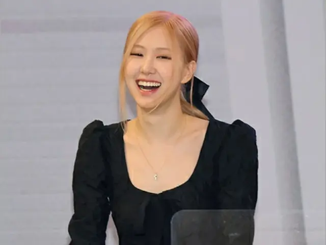 YOSHIKI、「BLACKPINK」ROSEとのツーショット写真公開「完璧なツーショット」（画像提供:wowkorea）