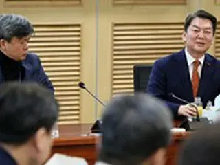 安哲秀氏、与党一回生議員たちの “羅卿瑗氏批判”声明に「残念、分裂してはならない」＝韓国
