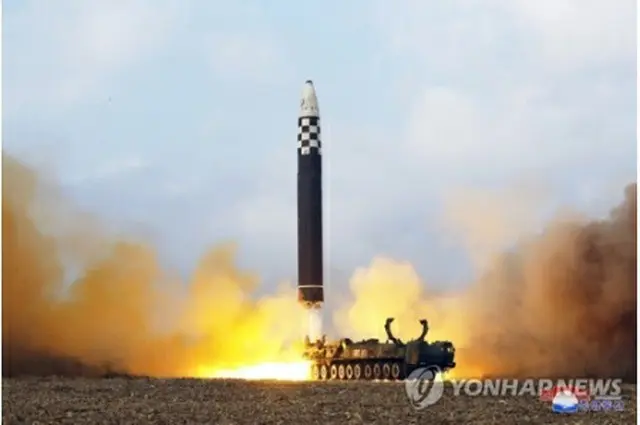 北朝鮮が昨年11月に発射した新型ICBM「火星17」＝（朝鮮中央通信＝聯合ニュース）≪転載・転用禁止≫