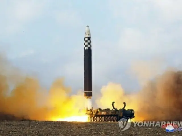 北朝鮮が昨年11月に発射した新型ICBM「火星17」＝（朝鮮中央通信＝聯合ニュース）≪転載・転用禁止≫