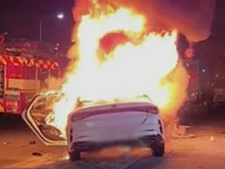 “飲酒推定”深夜にレンタカー全焼事故、2人死亡＝韓国