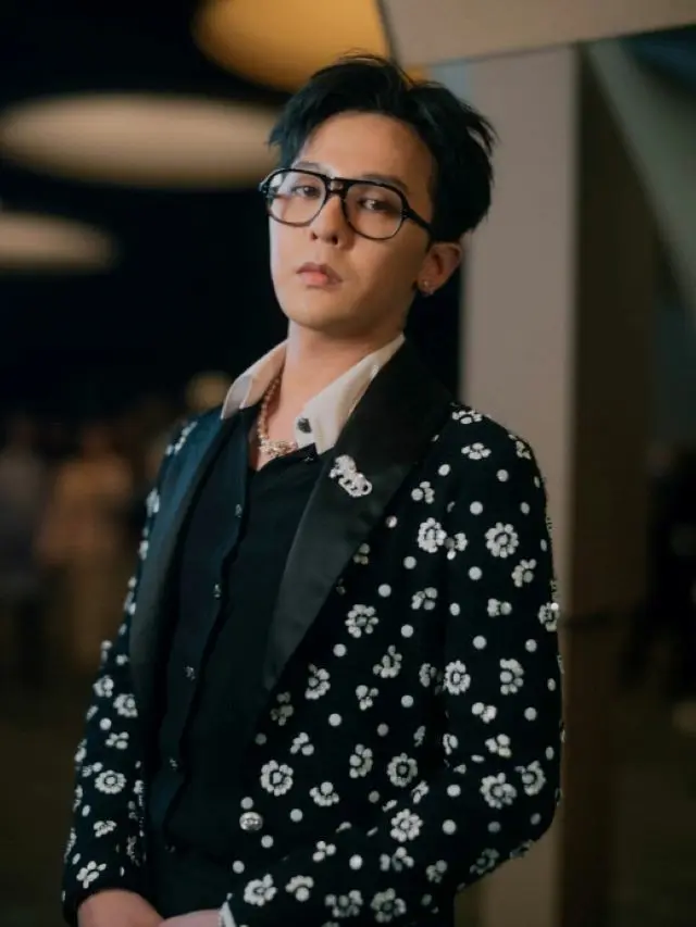 G-DRAGON（BIGBANG）、より男前に？パリを輝かせた“人間シャネル”…オートクチュールショーに出席（画像提供:wowkorea）