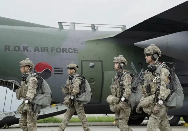 韓国では、軍でも30日から「室内」でマスクを着用しなくてもよくなった（画像提供:wowkorea）