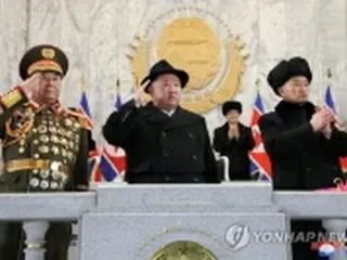 北朝鮮軍事パレードにICBMと戦術核部隊　金正恩氏は演説せず