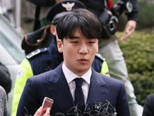 V.I（元BIGBANG）、空港から性接待をあっせん…女性の裸の写真を見せたりも（画像提供:wowkorea）