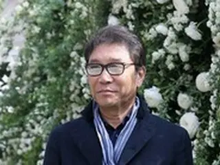 SMエンタ創業者イ・スマン氏、HYBEのSMエンタ買収後に初の公式の場へ…”紛争”に関する立場明かすか注目集まる
