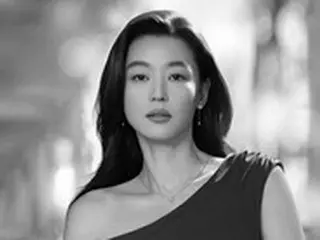 女優チョン・ジヒョン、”猟奇的な彼女”が見える…優雅で美しい画報で近況を伝える